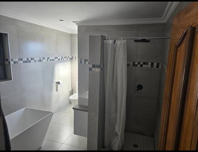 4 BEDROOM HOUSE FOR SALE IN VAALPARK